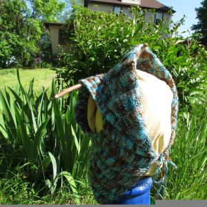Shrug_Back_20120513