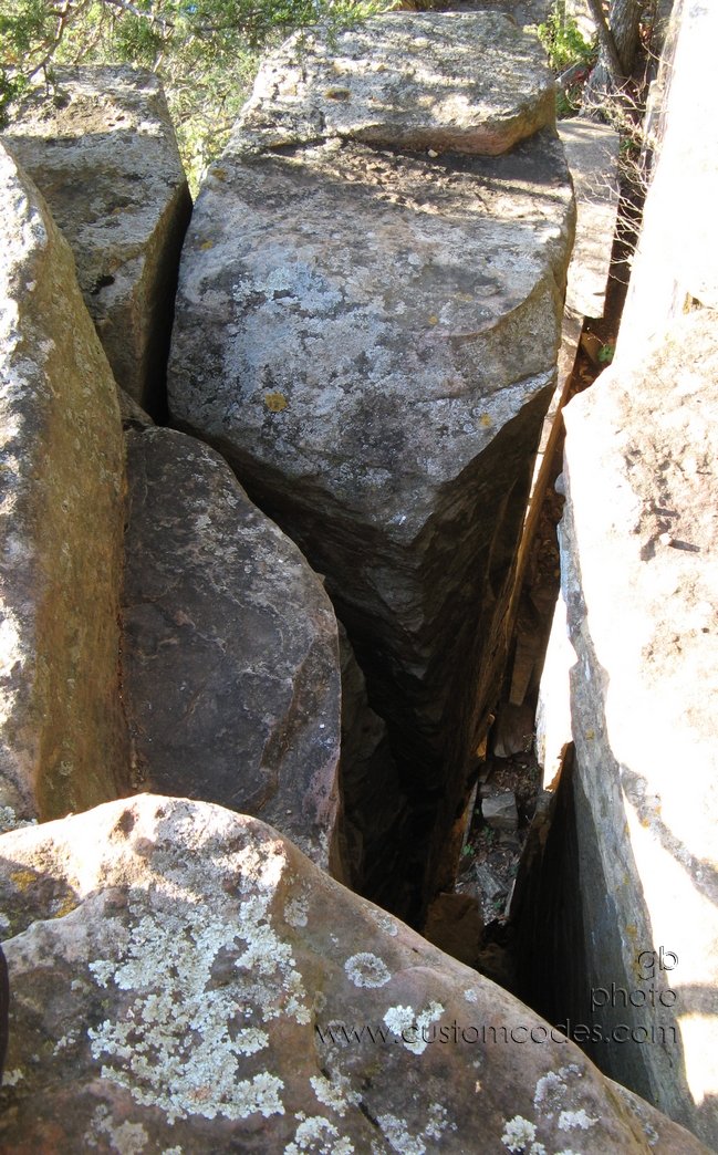 betweenTheRocks_Gibraltar
