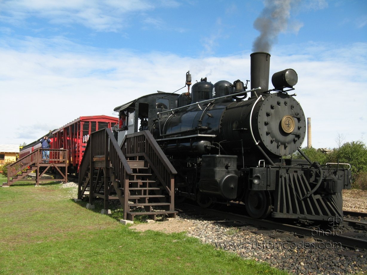 LaonaSteamTrain